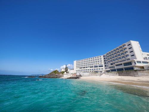 Onna Hotel | Enjoy Oceanfront Relaxation at Hotel Miyuki Beach