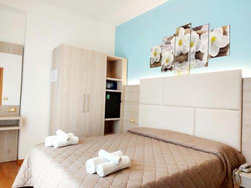 Rivazzurra Hotel | Discover Hotel Monica: Pet-Friendly with Ocean Views