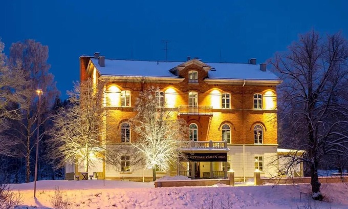 Ammeberg Hotel | Exceptional Hotel Montagne: Family-Friendly with Breakfast