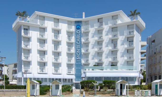 Caorle Hotel | Hotel Montecarlo: Oceanfront Stay with Private Beach Access