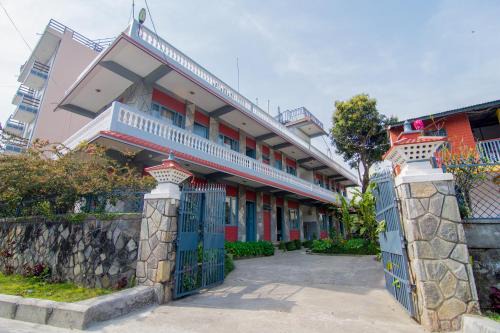 Pokhara Cabin | Affordable Hotel Mountain View - Child-Friendly Retreat in Pokhara