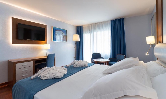 La Malagueta Hotel | Discover Comfort at Hotel MS Maestranza Málaga - 4 Star Stay