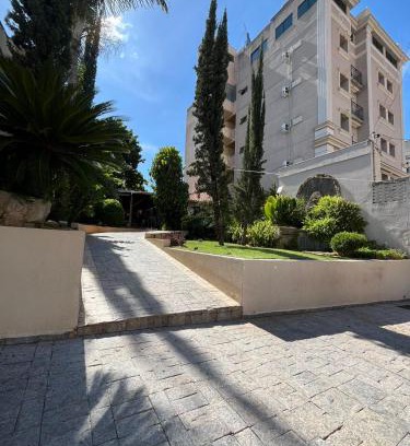 Higienopolis Hotel | Relax at Hotel Nações Plaza with Oceanfront Views & Pool