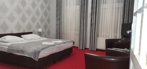 Torun Hotel | Discover Hotel Nad Rzeczką: Family-Friendly Retreat with Hot Tub