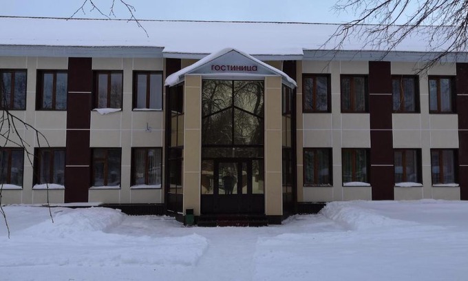 Bugulma Hotel | Family-Friendly Retreat at Hotel Neftyannik for Every Budget