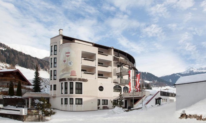 Nauders Hotel | Hotel Neue Burg: 4-Star Retreat with Pool & Pet-Friendly Perks
