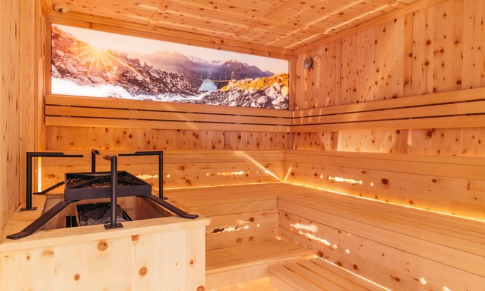 Hintertux Hotel | Elegant Hotel Neuhintertux: Top-Rated Spa & Pool Retreat