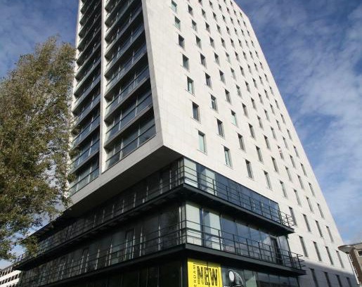 Bos en Lommer Hotel | Discover Hotel New Kit: Family-Friendly Dining Awaits!