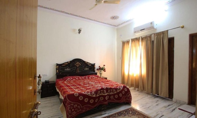 Pushkar Hotel | Discover Hotel New Park: Top-Rated Stay with Pool & Breakfast