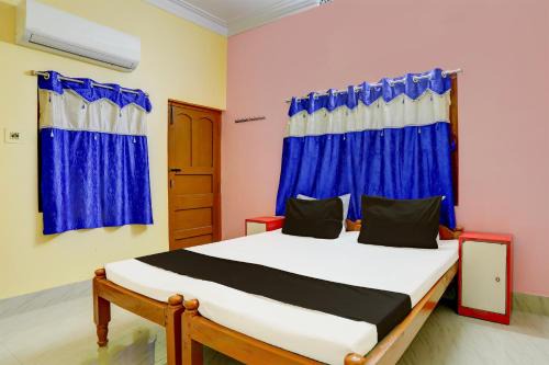 Durgapur Hotel | Discover A.R. Lodge: 4-Star Family & Pet-Friendly Retreat