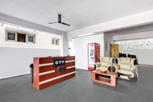 Guntur Hotel | Hotel O Aditya Premier