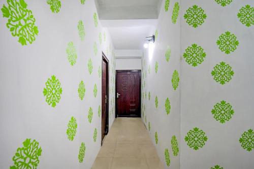 Asansol Hotel | Family-Friendly OYO Alisha Lodge: A 4-Star Retreat