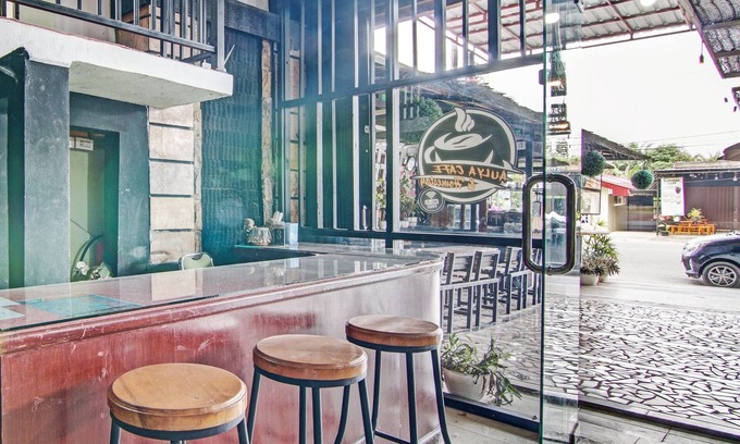 Kampar Hotel | Budget-Friendly Aulya Homestay with Breakfast & Family Care