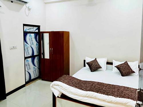 Misrikh Hotel | Hotel O BR GARDEN