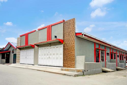 Medan Hotel | Family-Friendly Stay at OYO 93951 Guesthouse Awaits
