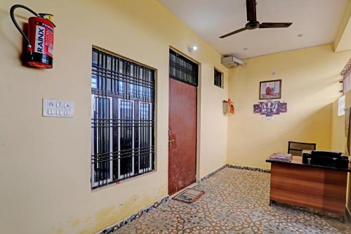 Malihabad Hotel | Budget-Friendly OYO Hotel Golden Grand with Family Amenities