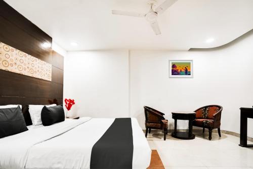 Karol Bagh Hotel | Family-Friendly Stay at OYO Hotel Grand Peepal
