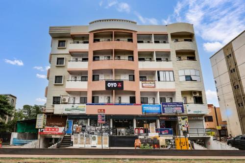 Hingana Hotel | Budget-Friendly Stay at OYO Hotel Grand Trinity