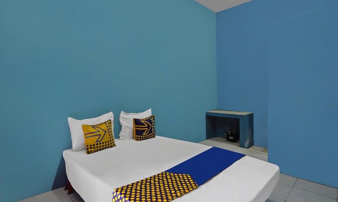 Sidoarjo Hotel | Budget-Friendly Stay at OYO 92202 Kost Auto Syariah
