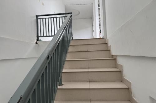 Tetebatu Hotel | Budget-Friendly OYO 93858 Kost Reski 2 with Kitchen Access