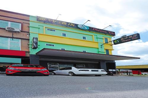 Kuching Hotel | Family-Friendly Stay at OYO 90478 Marina World Hotel