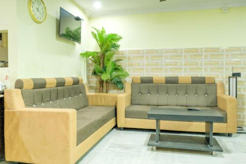 Benz Circle Hotel | Hotel O MSR GRAND