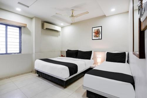 Ahmedabad Hotel | Budget-Friendly Stay at OYO Hotel New Balaji for Families