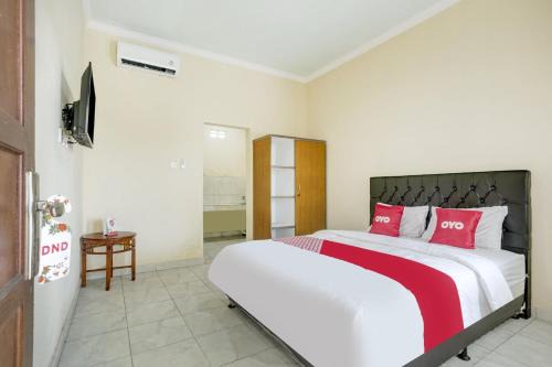 Taman Griya Hotel | Budget-Friendly Stay at OYO 90690 Pondok Dukuh