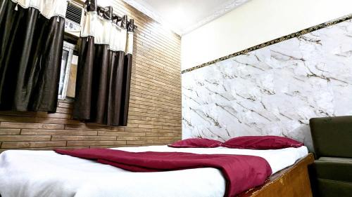 Burnpur Hotel | Budget-Friendly Stay at OYO Hotel Prakash International