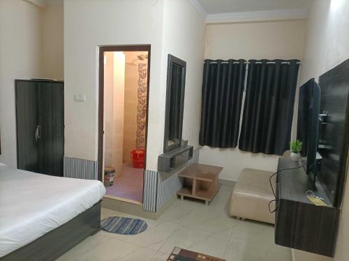 Phulpur Hotel | Hotel O R J Hotel