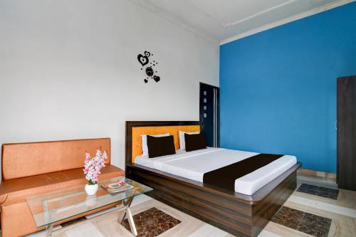 Bermo Hotel | Guest Rated 10/10: Enjoy Breakfast at R.K International Resort