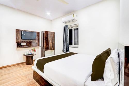 Hyderabad Hotel | Comfortable 4-Star Stay at OYO Flagship Hotel RB KOMPALLY
