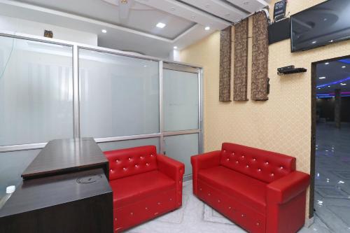 Sidhauli Hotel | Family-Friendly OYO Shri Shyam Lawn & Resort with Kitchen