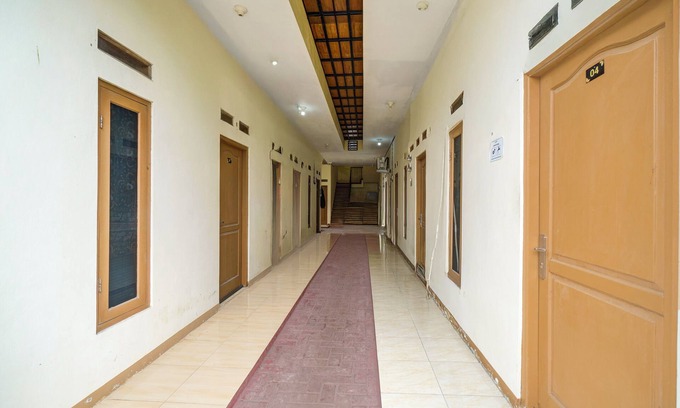 Curug Hotel | Hotel O Tangerang Near Indomilk Arena Stadium Formerly Sultan Residence