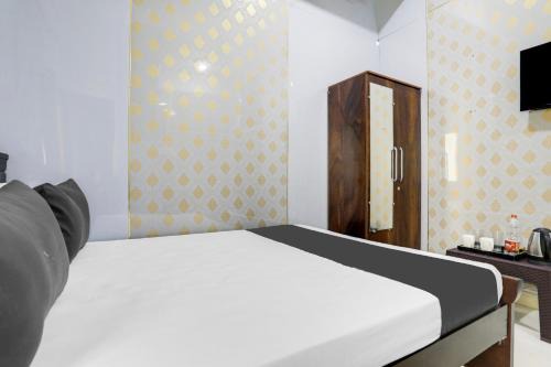 Hyderabad Hotel | Discover OYO Veduka Banquets & Rooms for Family Getaways