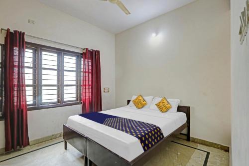 Shrirangapattana Hotel | Budget-Friendly Stay at SPOT ON Vishu Moni Residency