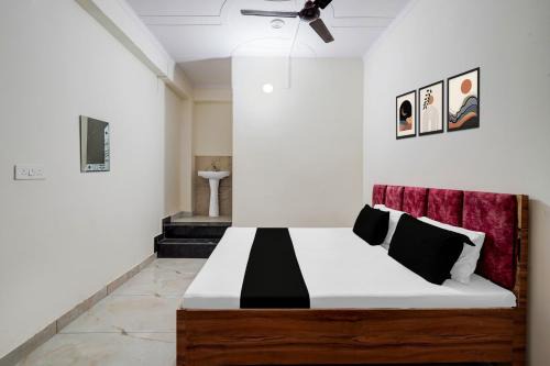 Rudrapur Hotel | Hotel O Welcome Guest House