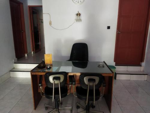 Pinrang Hotel | Budget-Friendly Stay at OYO 92775 Wisma Phinisi Syariah