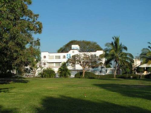 Granjas del Marques Hotel | Inviting Hotel Olinalá Diamante with Oceanfront Amenities