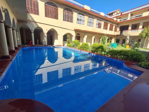 Pushkar Hotel | Budget-Friendly Stay at Hotel Om Pushkar with Breakfast