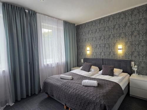 Fabryczna Hotel | Discover Hotel Orbita: Pet-Friendly Stay with Pool Access