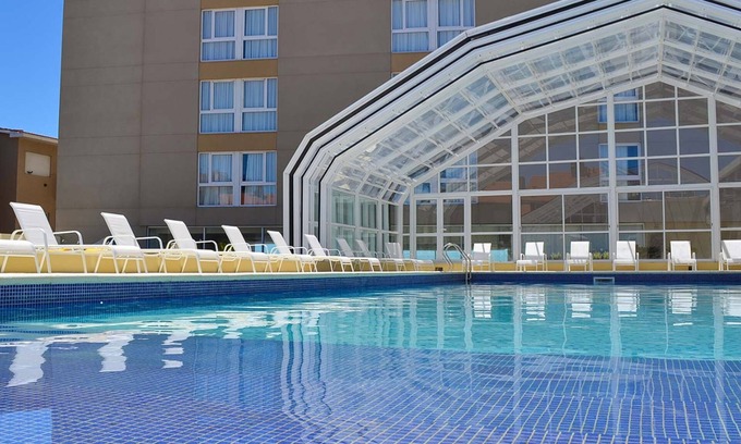 Punta Mogotes Hotel | Elegant Hotel Oscar Lescano: Pool, Spa & Family-Friendly