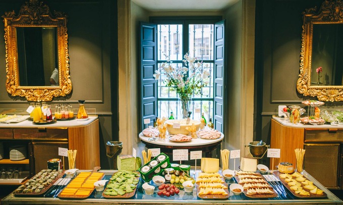 Aviles Hotel | Indulge at Hotel Palacio Aviles, 5-Star Comfort Awaiting