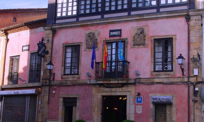 Villaviciosa Hotel | Top-Rated Family-Friendly Stay at Hotel Palacio Carlos I
