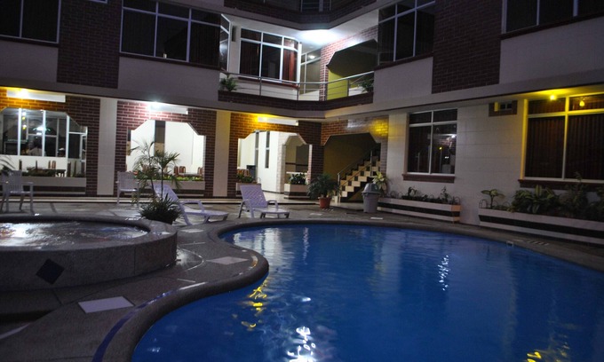 Archidona Hotel | Relax at Hotel Palmar del Río with Pool & Spa Amenities