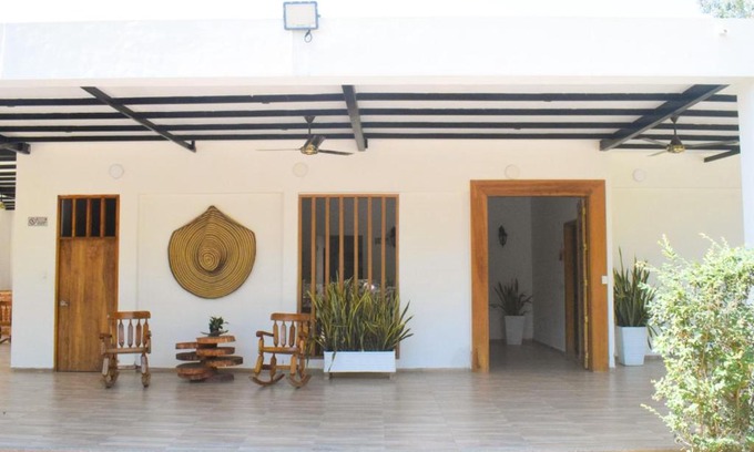 Mompos Hotel | Discover Hotel Palmas del Río: Pet-Friendly Oceanfront Retreat