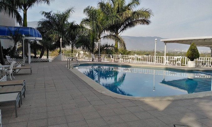 Ciudad Victoria Hotel | Discover Comfort at Hotel Panoramico with Pool & Dining