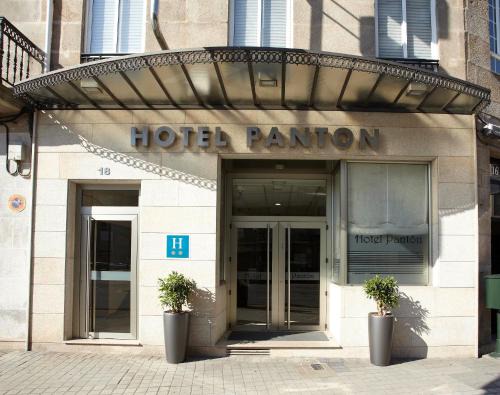 Vigo Hotel | Cozy Hotel Pantón: Family-Friendly with Breakfast Included