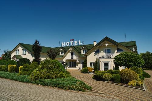 Kraczkowa Hotel | Cozy Hotel Paola: Family-Friendly with Hot Tub & Dining