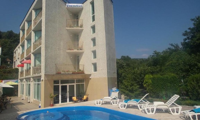 Primorski Hotel | Hotel Paradise: Oceanfront Oasis with Top-Rated Amenities